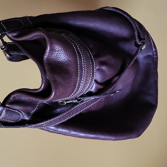 Roots Olivia Pebbled Leather Hobo Bag - Picture 9 of 12